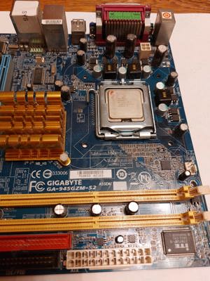 Motherboard, placa de baza, GIGABYTE GA- 945GZM-S2 - imagine 2