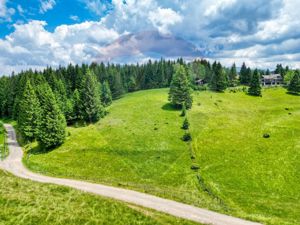 Vânzare teren Fundata - priveliște panoramică!