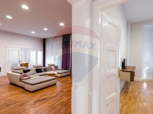 Apartament cu 5 camere de închiriat în zona Ultracentral - imagine 5