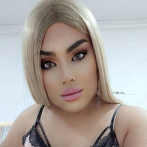 Bună sunt Iza o transexuală reală cu forme xxl Doar azi în orașul tău tratament hormonal numărul 3