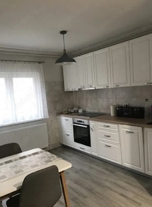 in centru pe Bulevardul Decebal ofer chirie Apartament 2 camere  - imagine 6