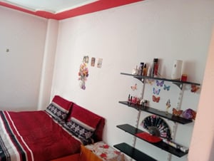 Proprietar vand apartament  - imagine 3