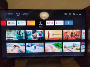 Televizor android Samsung 125 cm, model 55XE9305 4K ultra HD cap de serie cu o imagine și lumino