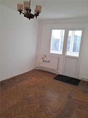 Apartament 3 camere cu centrala etaj 4 zona Circumvalatiunii - imagine 8