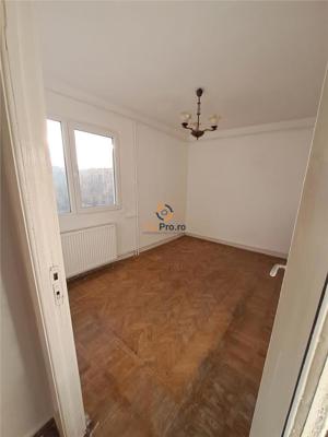 Apartament 3 camere cu centrala etaj 4 zona Circumvalatiunii - imagine 5