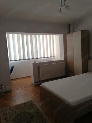 Inchiriere apartament 3 camere Rm Valcea (H. Haiducilor) - imagine 3