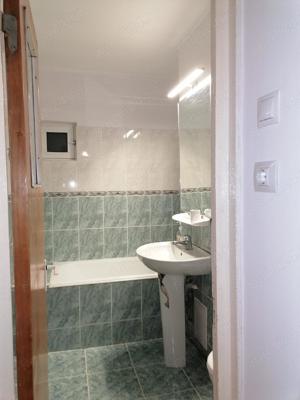 Inchiriere apartament 3 camere Rm Valcea (H. Haiducilor) - imagine 6