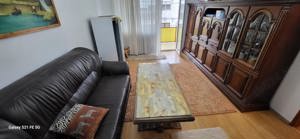 Vand apartament cu 4 camere Tarnaveni