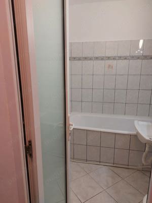 Inchiriez apartament