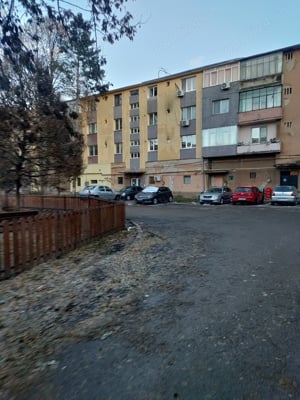 Apartament 3 camere Simeria Piața Unirii  - imagine 7