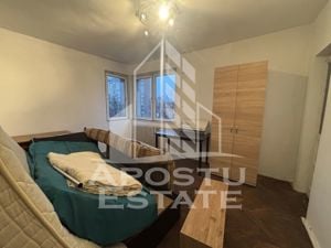 Apartament cu 3 camere si două băi in zona Sagului, decomandat - imagine 6