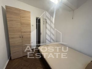 Apartament cu 3 camere si două băi in zona Sagului, decomandat - imagine 4