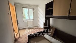 Apartament cu 2 camere, etaj intermediar, zona Sagului - imagine 3