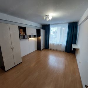 Vând apartament cu 3 camere în Zorilor, cartirer Europa  PERSOANĂ FIZICĂ - imagine 6