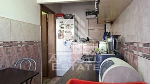 Apartament 2 camere,semidecomandat,zona Romanilor