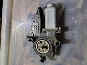 motoras geam stanga fata Skoda Fabia 1  - imagine 3