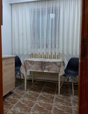 Apartament 2 camere decomandat de închiriat zona Turnisor(Grâului) - imagine 6