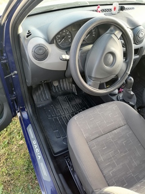 Vand Dacia Sandero 1.4 benz an 2009, km 22725 - imagine 9