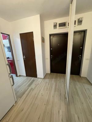 Apartament de vanzare, 2 camere, semidecomandat, zona centrala, et.3 4