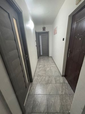 Apartament 2 camere decomandate - Vasile Aaron - Semaforului - imagine 5