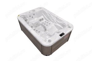 Jacuzzi exterior 3 persoane Visoli 225 x 155 cm 39 jeturi cu Ozone