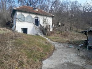 Casa de vânzare în balanesti com cozieni