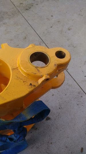 Reparații cilindrii hidraulici și alezare mobilă. 