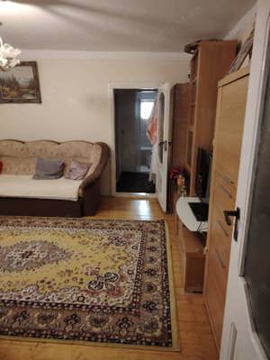 Vand urgent apartament cu 2 camere foarte central - imagine 4