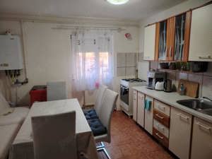 Vand urgent apartament cu 2 camere foarte central - imagine 7