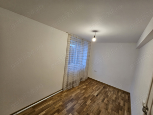 Vând apartament cu patru camere - imagine 2