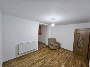 Vând apartament cu patru camere - imagine 6