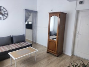 Zona Dacia,30 m2,etaj 2 din 2,gaze,totul nou plus spatiu de depozitare in pod.60000eu.  - imagine 7