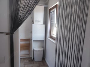 Zona Dacia,30 m2,etaj 2 din 2,gaze,totul nou plus spatiu de depozitare in pod.60000eu.  - imagine 8