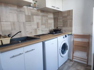 Zona Dacia,30 m2,etaj 2 din 2,gaze,totul nou plus spatiu de depozitare in pod.60000eu.  - imagine 9