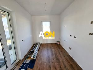 Casa 4 camere,  finisaje la cheie, 581 mp teren, Micesti - imagine 6