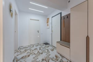 Apartament de lux cu 2 camere si 2 balcoane in Tractorul - imagine 13