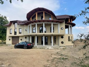 Casa 550mp utili, 10000mp teren, zona Zvoristea, Suceava - imagine 3