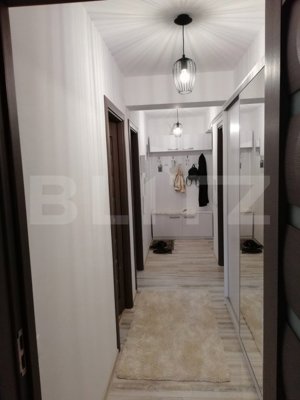 Apartament de 3 camere, boxă, loc de parcare, în Rediu - imagine 6