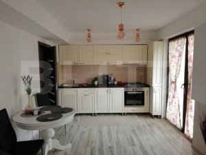 Apartament de 3 camere, boxă, loc de parcare, în Rediu - imagine 5