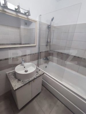 Apartament de 3 camere, boxă, loc de parcare, în Rediu - imagine 8