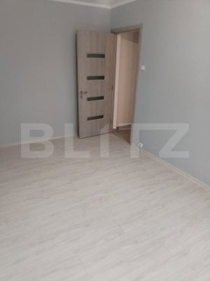 Vanzare Apartament 2 camere, suprafata utila 40 mp, Zona Micro 15 - imagine 5