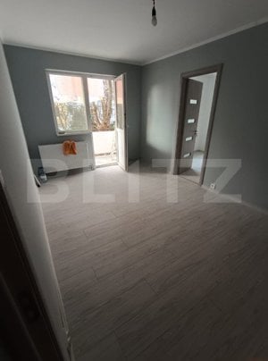 Vanzare Apartament 2 camere, suprafata utila 40 mp, Zona Micro 15 - imagine 2