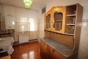 2 camere, centrala proprie, zona Bucovina, loc de parcare langa bloc - imagine 12