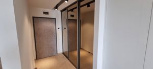 Apartament ultrafinisat, parcare zona Grand Hotel Italia - imagine 10