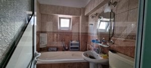 Apartament Spațios cu 4 Camere - Micro 17 - imagine 7