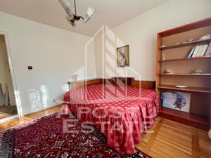 Apartament 3 camere,decomandat,Pet Friendly,zona Aradului - imagine 5