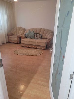 Inchiriez apartament