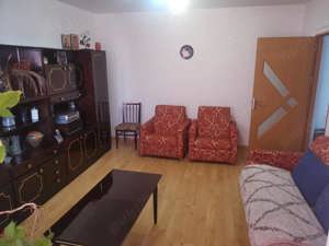 Apartament cu 3 camere , Strada Al.Nucului - Primaverii - imagine 4