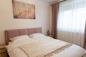 Apartament la casa cu 2 camere zona Sagului