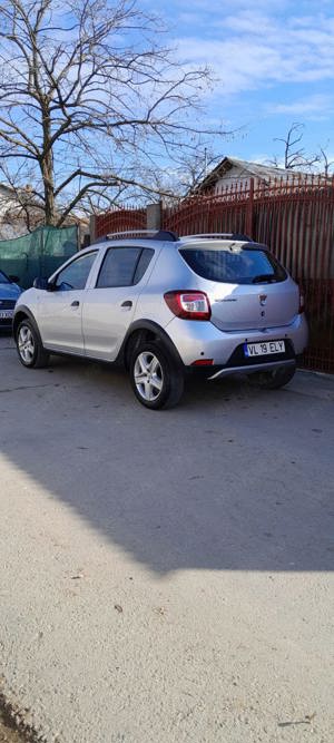 Dacia Sandero Stepway an 2014 motorina 1,5 DCI - imagine 5